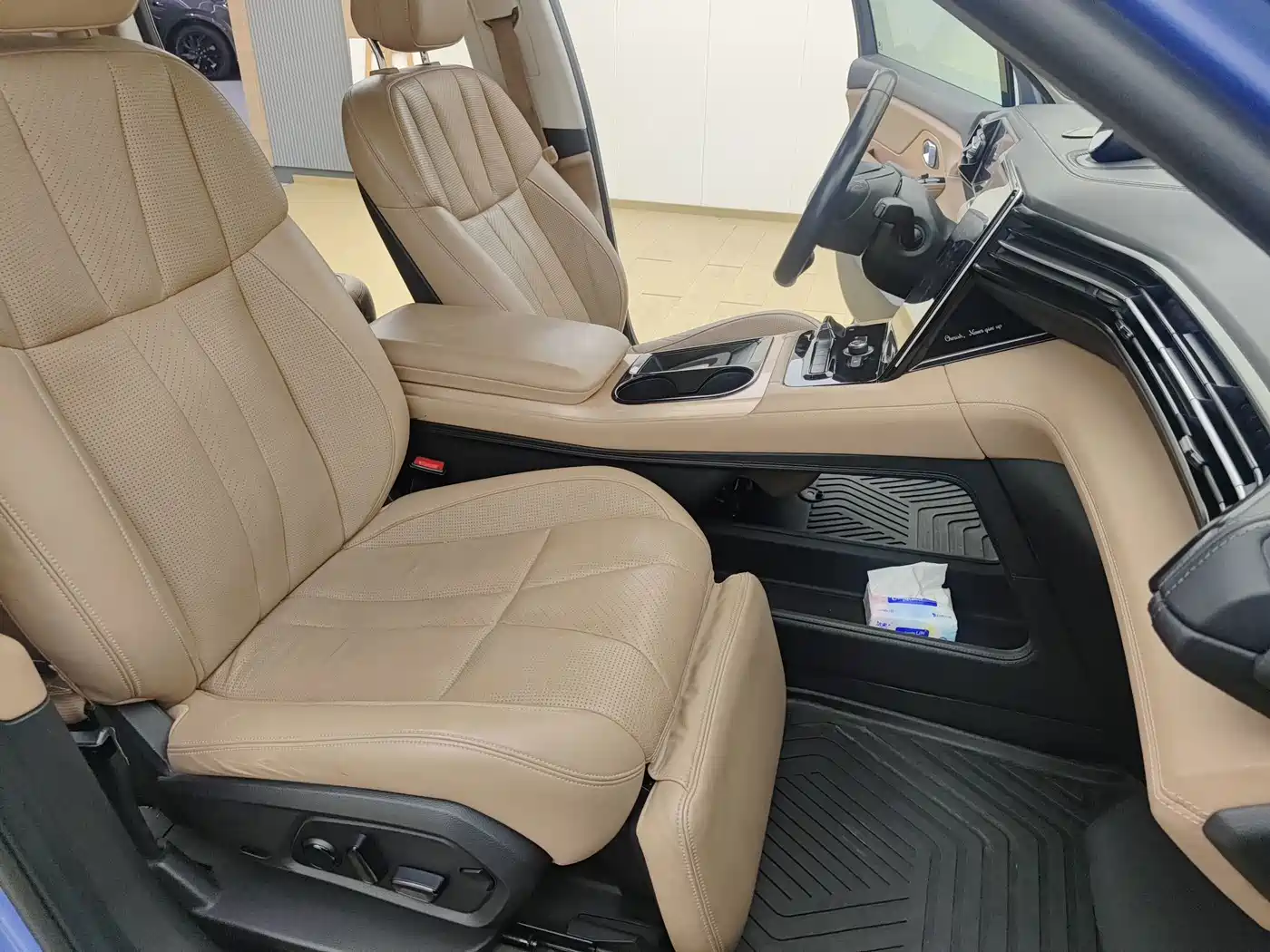 NIO ES8 2019 2018 Founder Edition