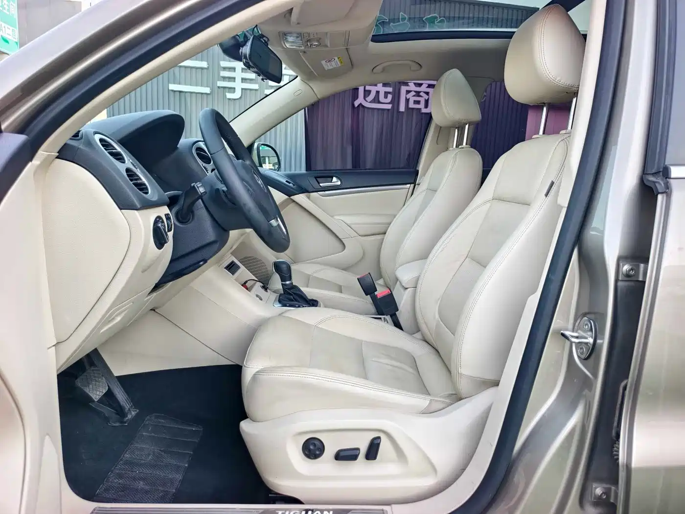 Volkswagen Tiguan 2015 1.8TSI Automatic 2WD Highline фото 11