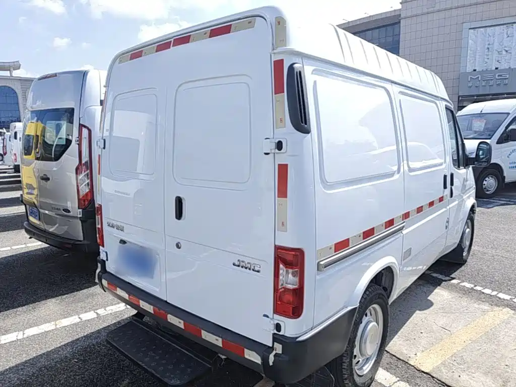 Jiangling Tesun 2023 2019 2.8T Commercial Short Wheelbase Medium Roof 3-Seater China VI JX493