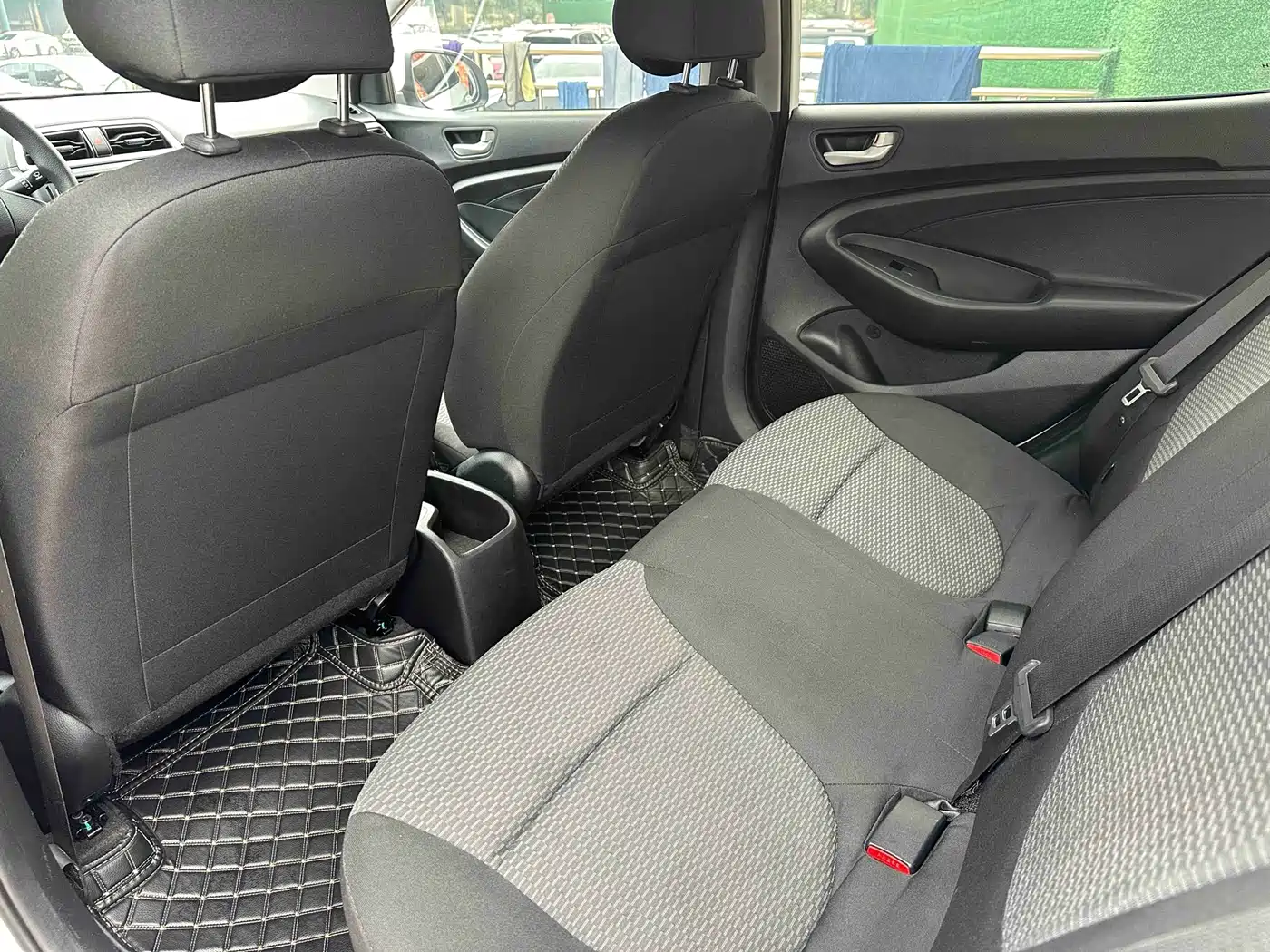 Hyundai Verna 2020 1.4L Manual GL Renewal Edition фото 8