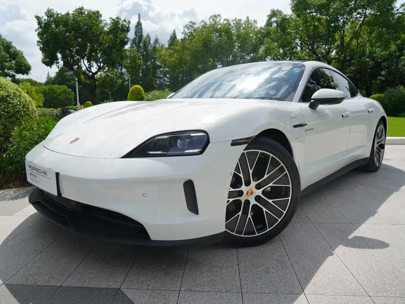 Porsche Taycan 2025 2024 Taycan 4