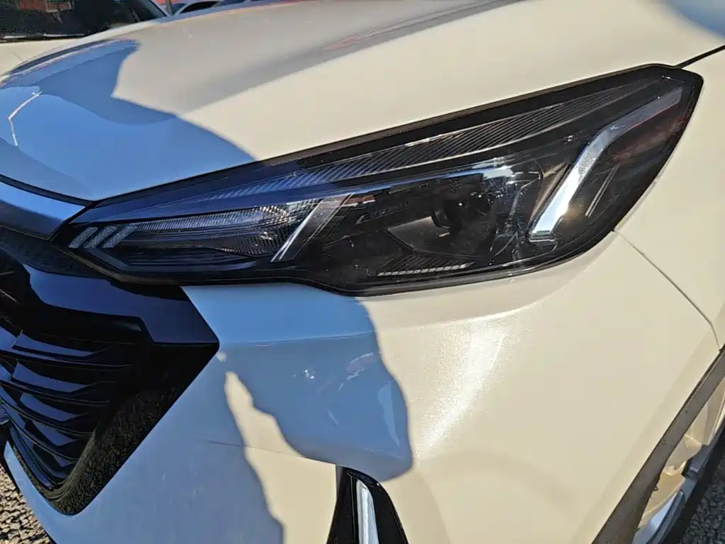 BAIC Beijing X3 2022 2021 1.5T CVT Glory