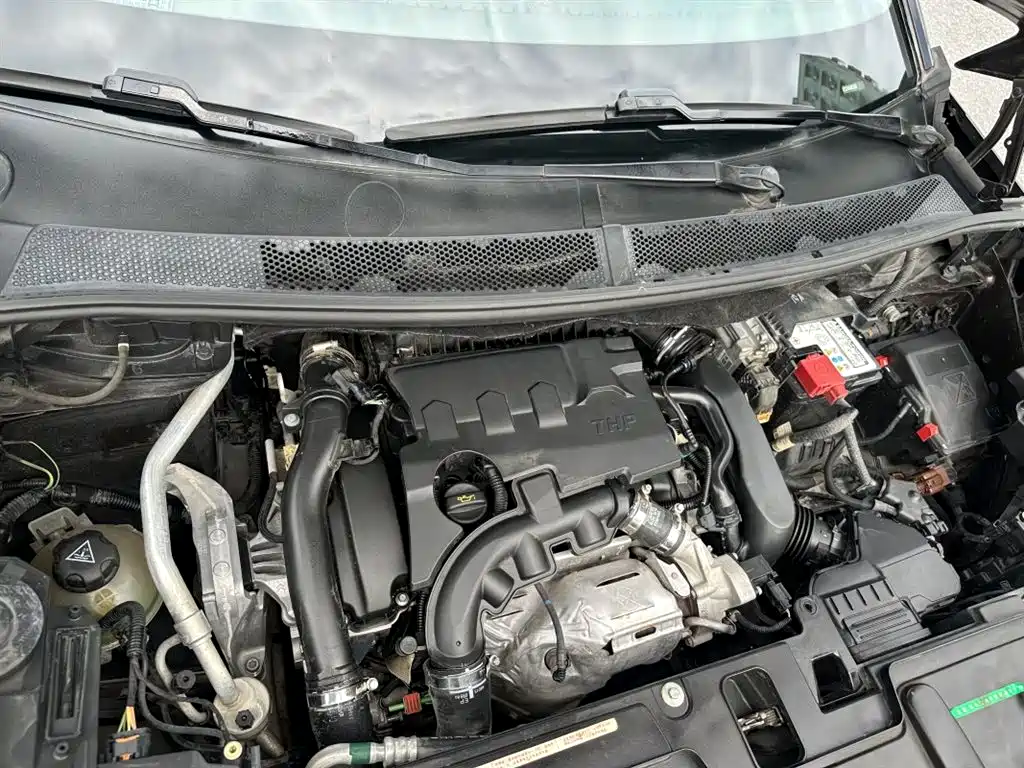 Peugeot 5008 2017 350THP 7-seat Elite Edition фото 19