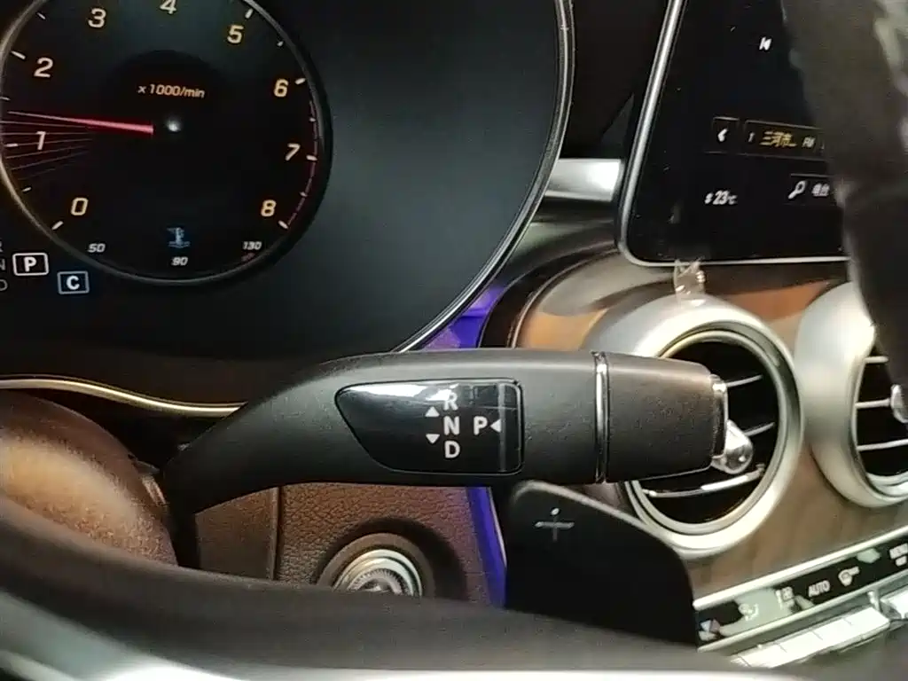 Mercedes-Benz GLC 2021 GLC 260 L 4MATIC Luxury фото 14