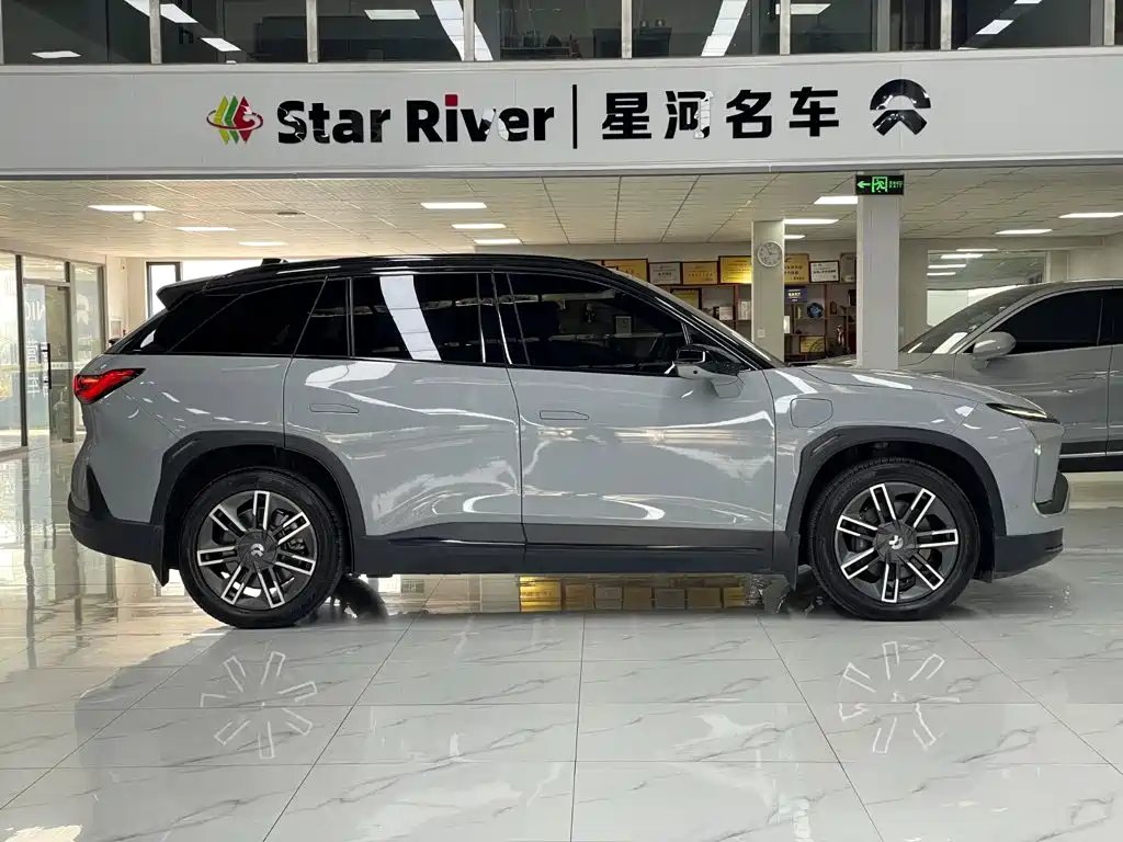 Фото 4 - NIO ES6