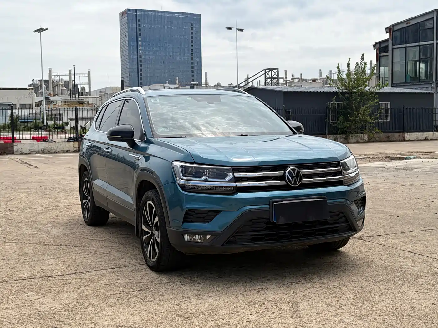 Volkswagen Tharu, миниатюра 3