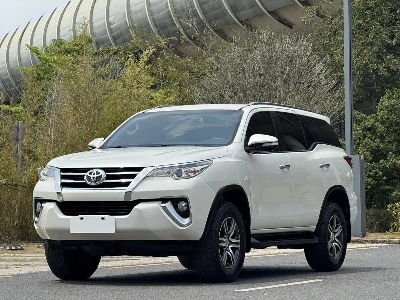 Toyota Fortuner 2016 2.7L Middle East Edition