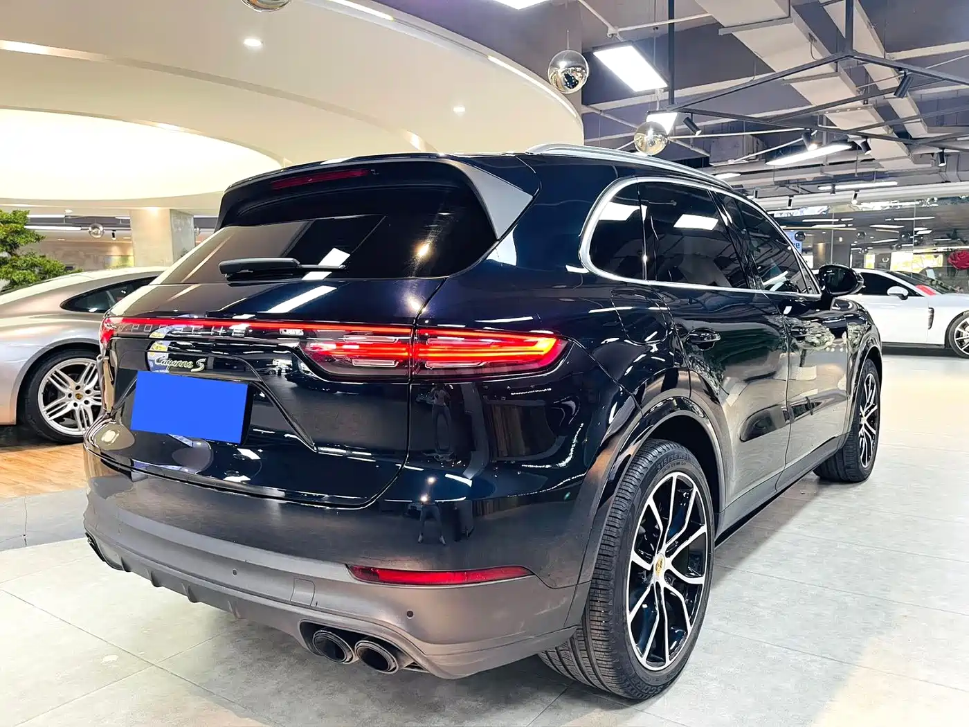 Porsche Cayenne New Energy 2023 Cayenne E-Hybrid 2.0T фото 4