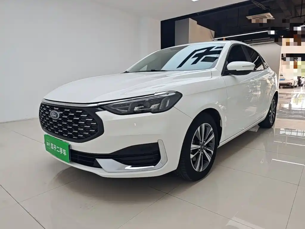 2022 Ford Escort