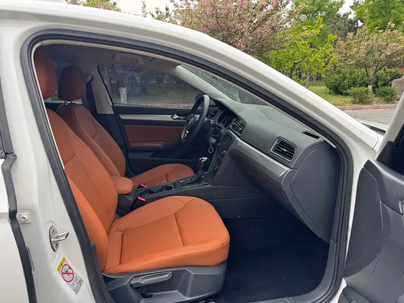 Volkswagen Lamando 2017 230TSI DSG Trend Edition фото 16
