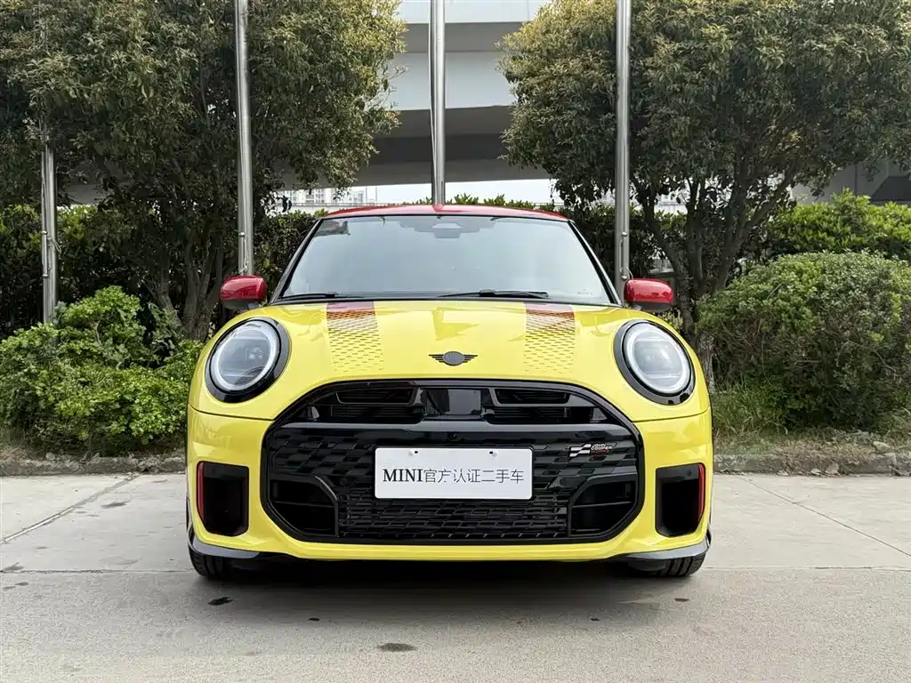 MINI JCW 2026 2025 JOHN COOPER WORKS