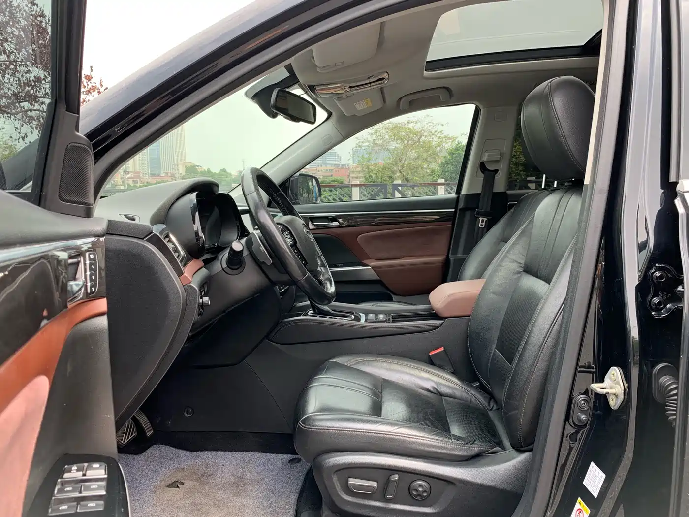 GAC Trumpchi Trumpchi GS8 2017 320T 2WD Luxury Smart Connect (7-seater) фото 11