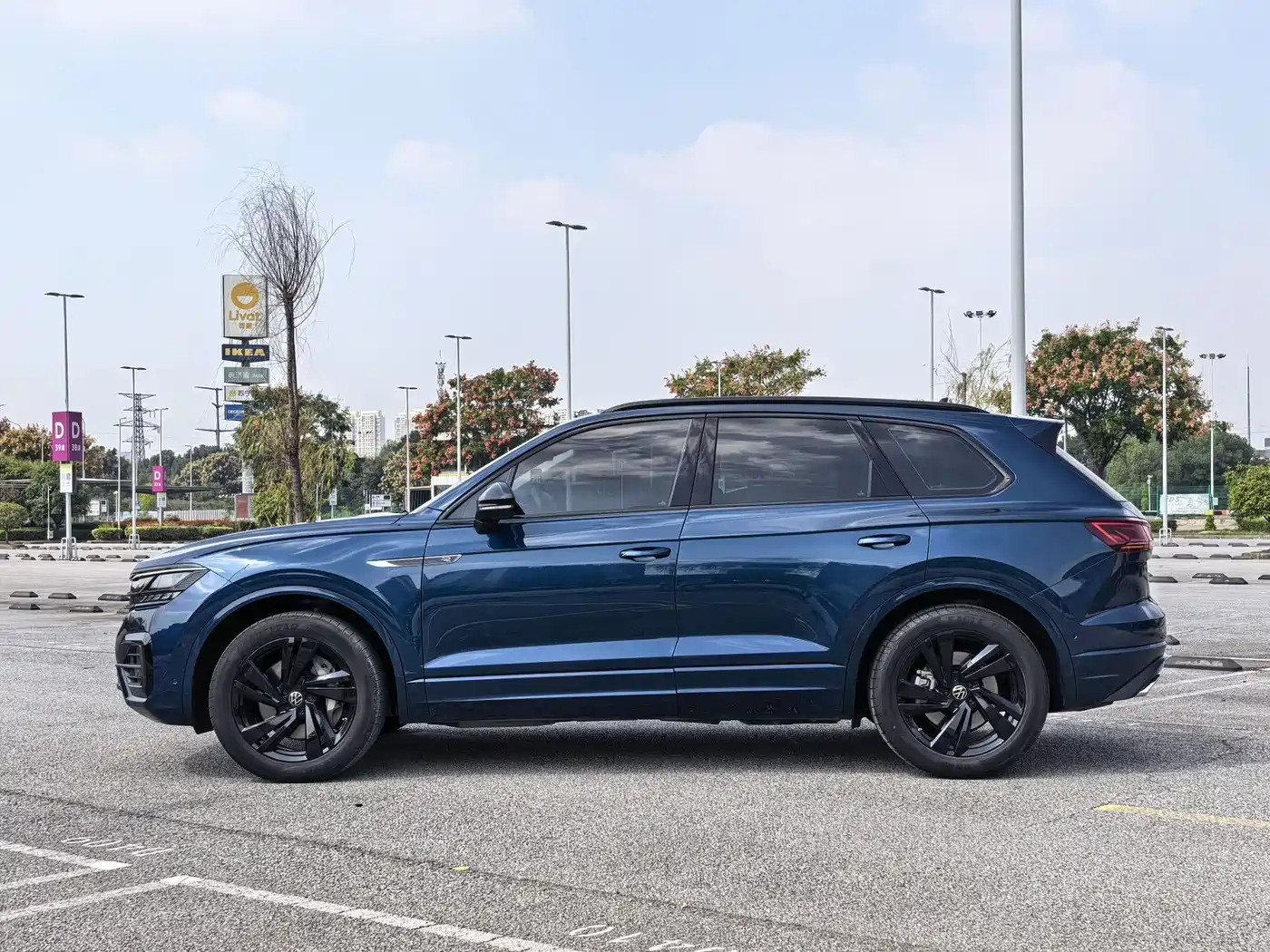 Volkswagen Touareg 2023 2022 3.0TSI Rui Xiang Edition Gloss Black Sport Package
