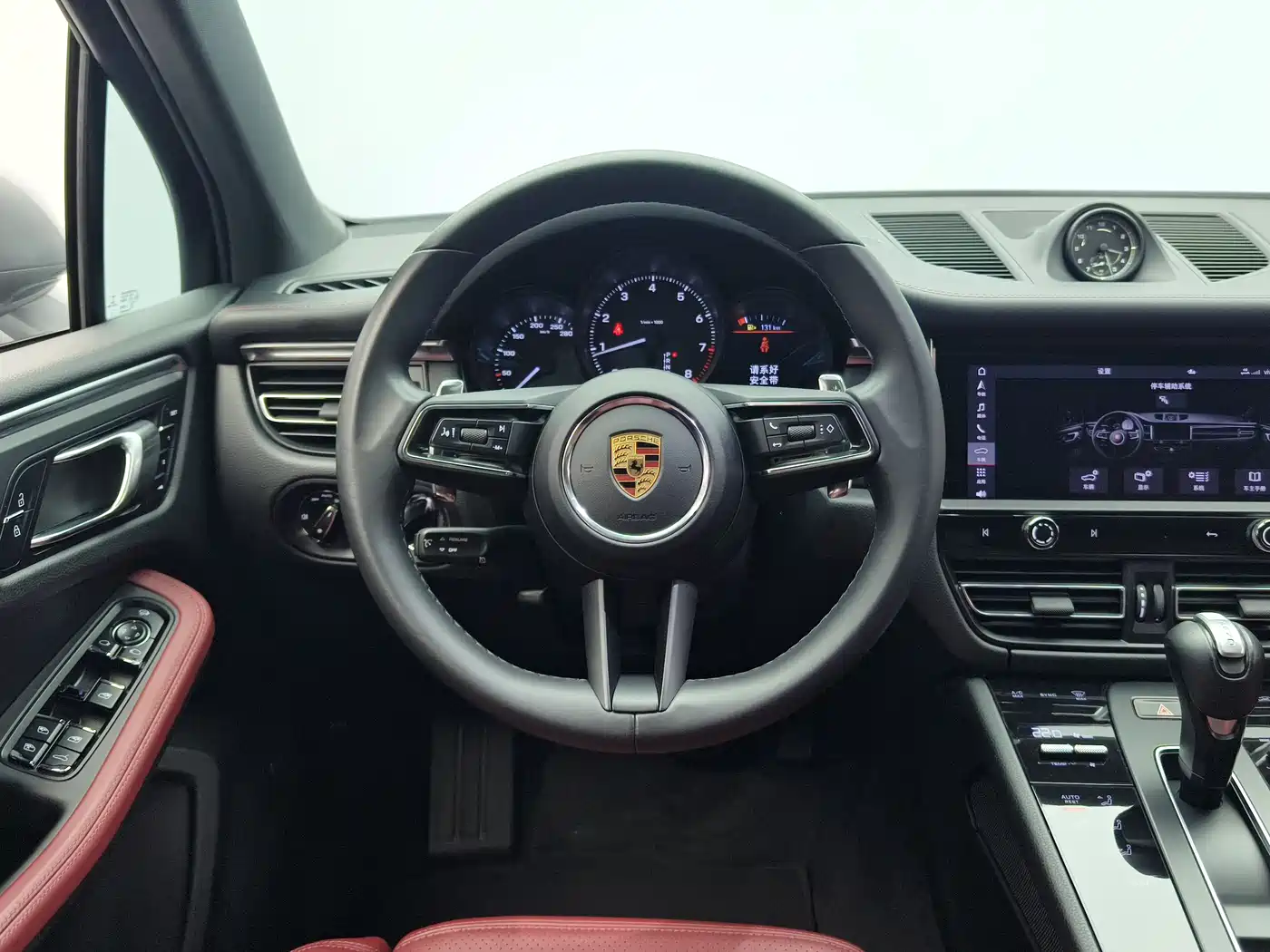 Porsche Macan 2022 Macan 2.0T фото 14