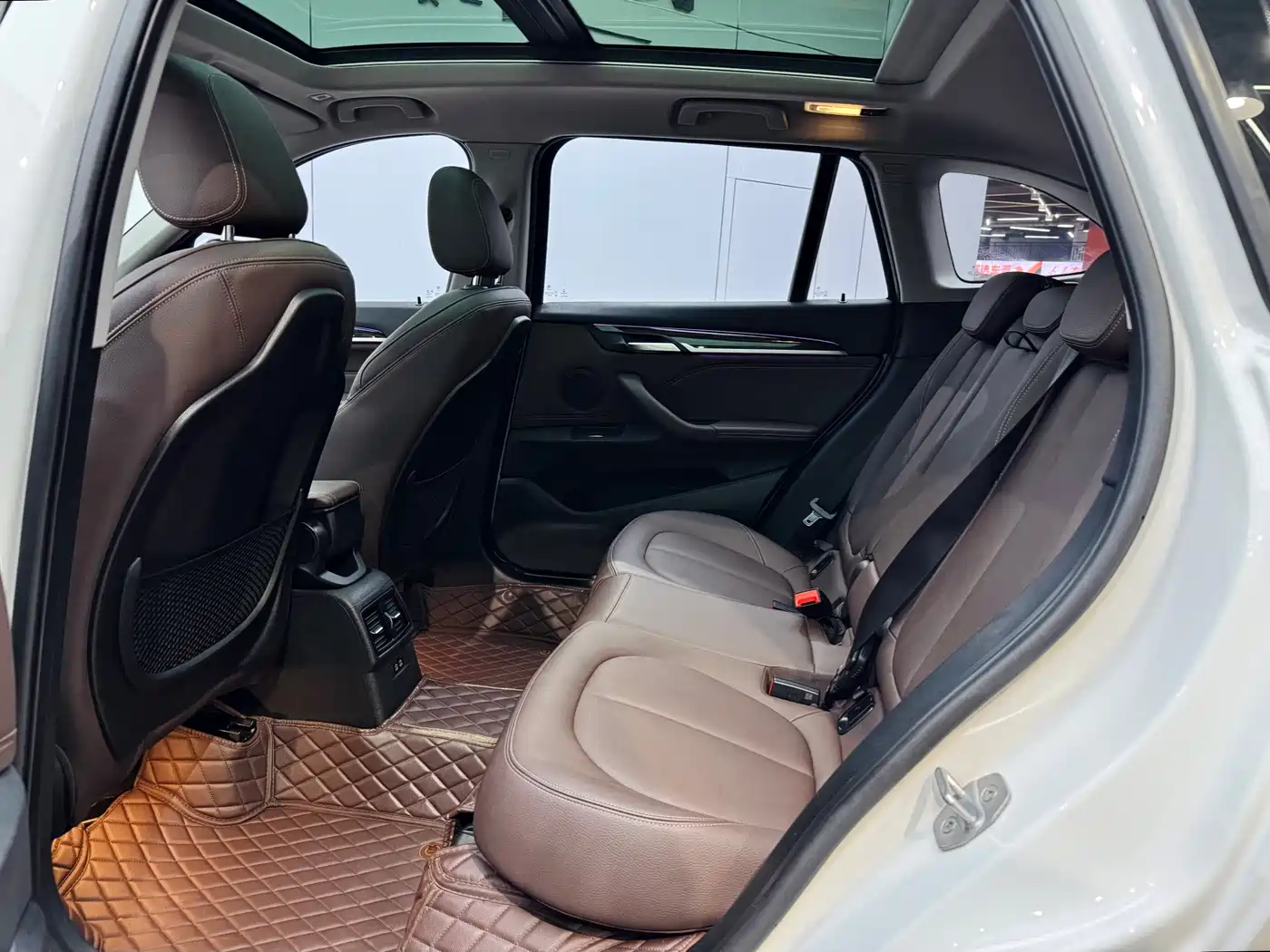 BMW X1 2020 xDrive25Li Premium Edition фото 14