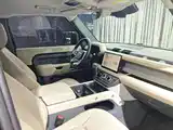 Фото 8 - Land Rover Defender