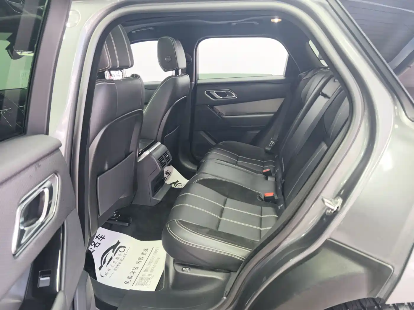 Фото 6 - Land Rover Range Rover Velar