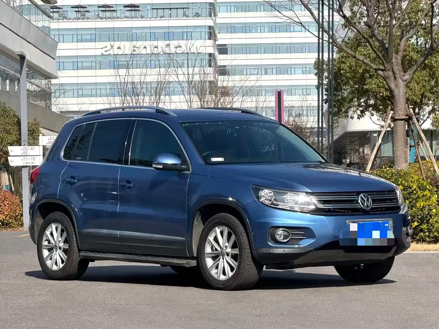 Volkswagen Tiguan 2012 2.0TSI Comfort фото 3