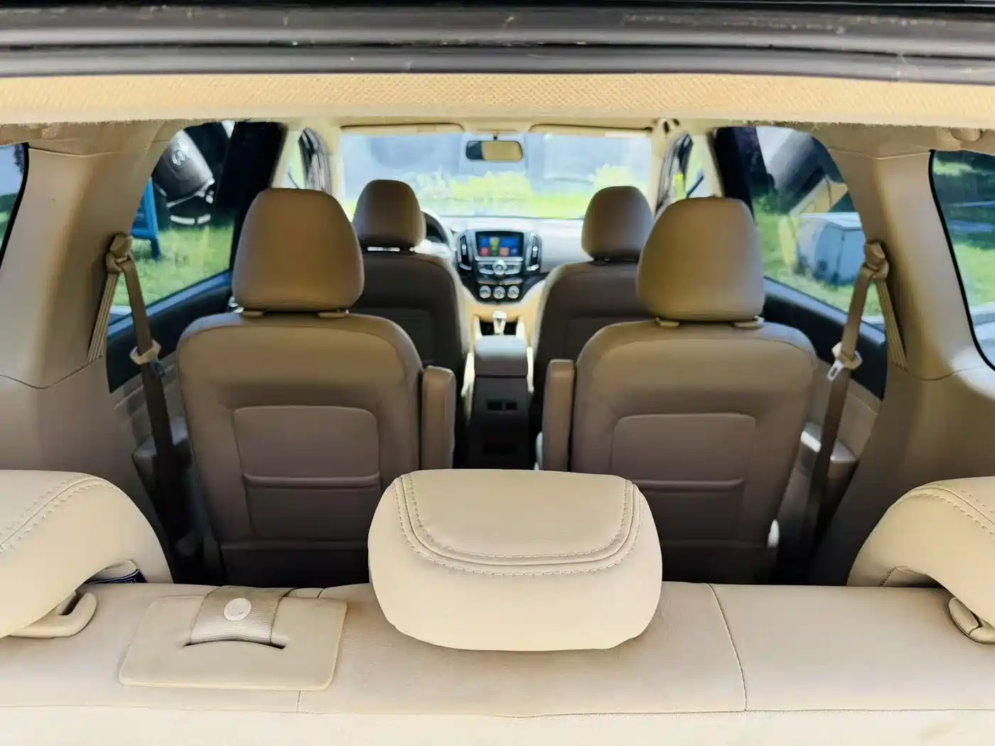 Baojun 730 2015 2014 1.5L Manual Comfort 7-seater