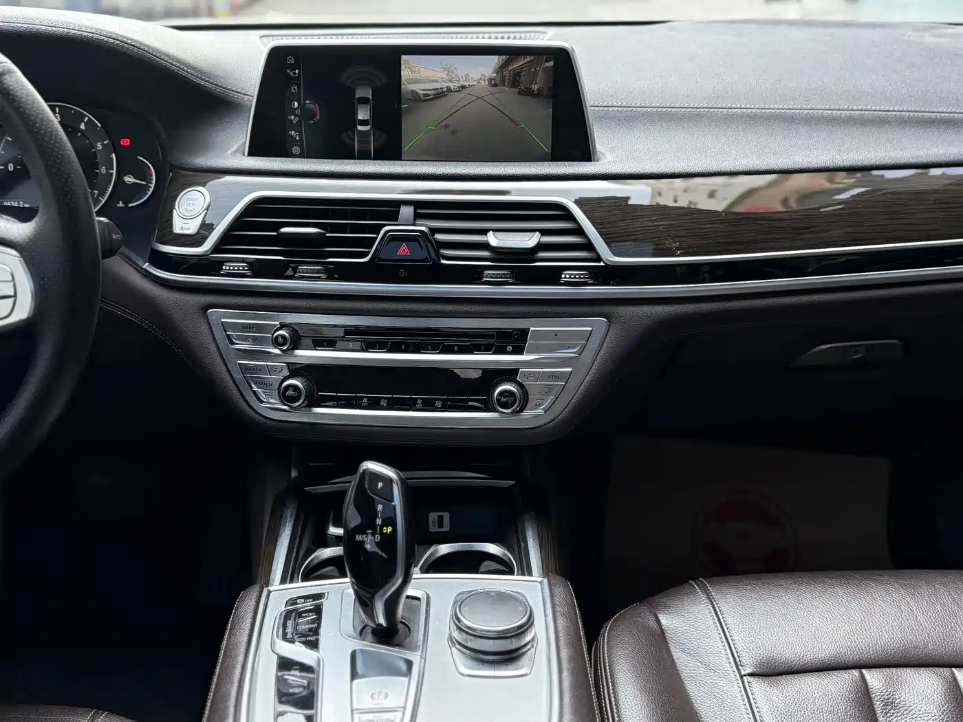 BMW 7 Series 2017 730Li Leading Edition фото 7