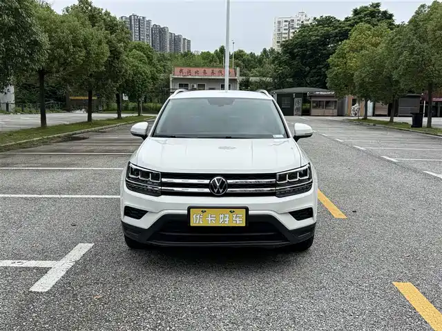 Volkswagen Tharu 2022 280TSI 2WD Trend — фото 3