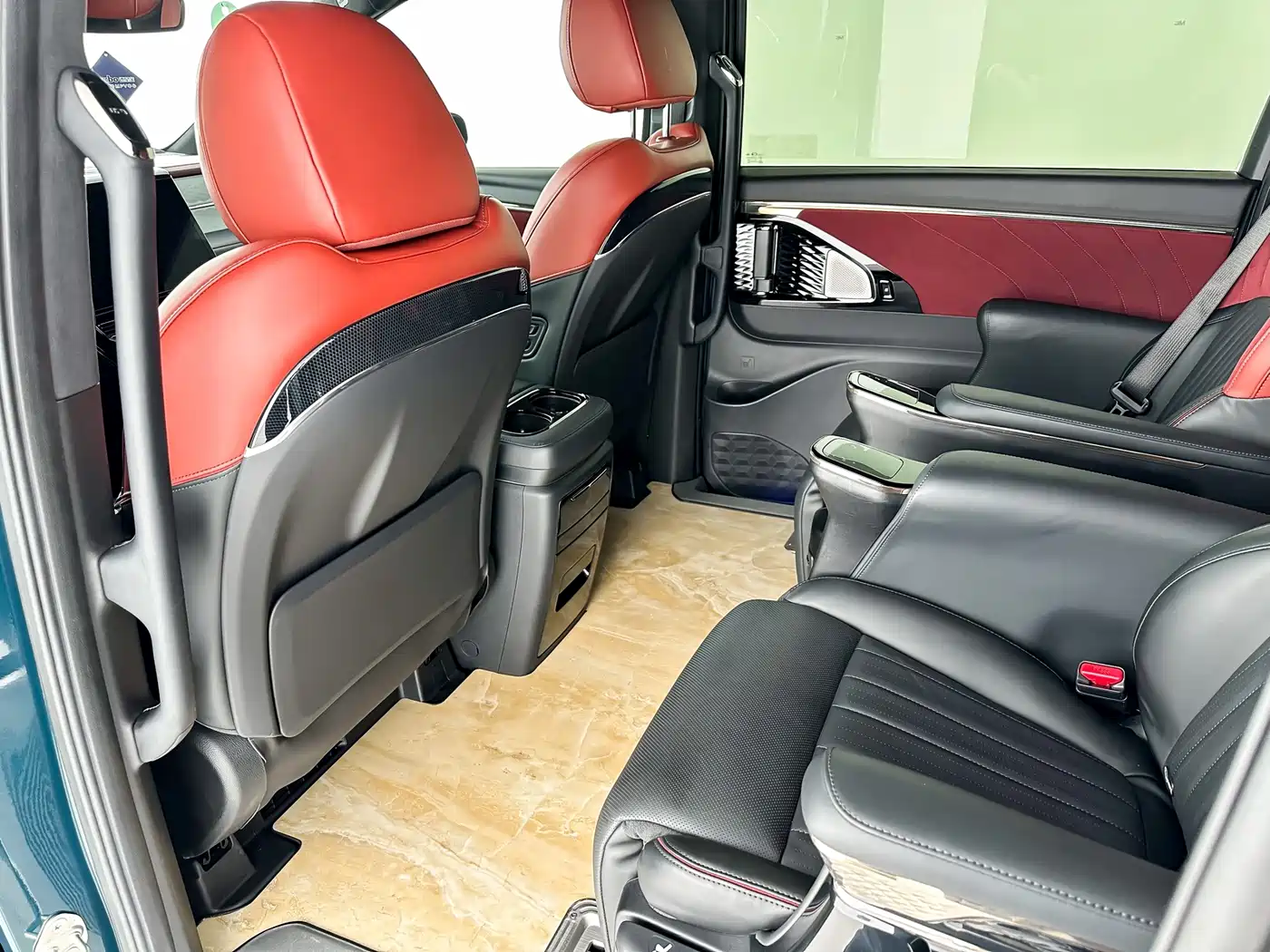 GAC Trumpchi Trumpchi M8 2023 Model Master Series Hybrid Ultimate Edition фото 12
