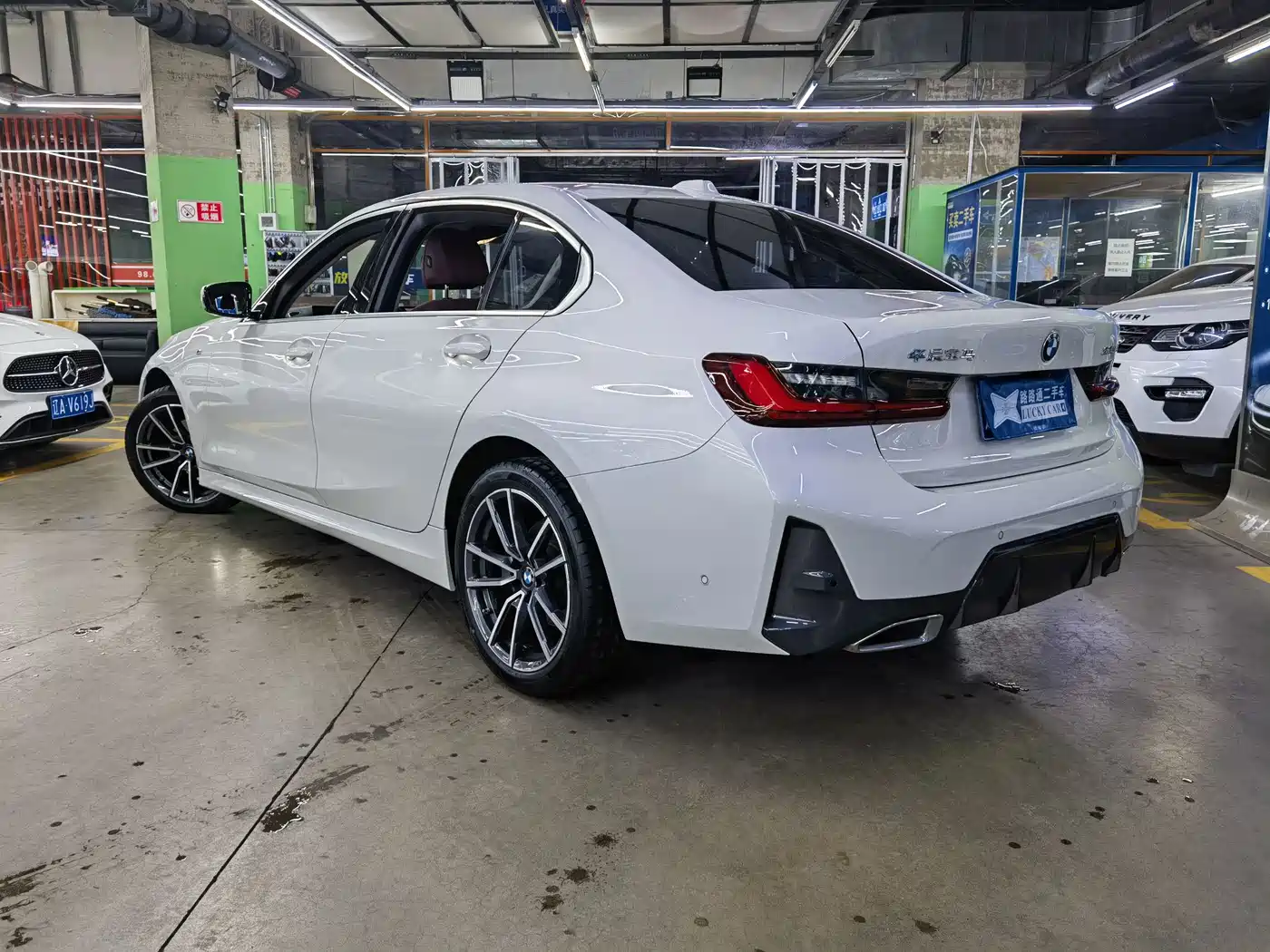 BMW 3 Series 2024 325Li M Sport Package фото 6