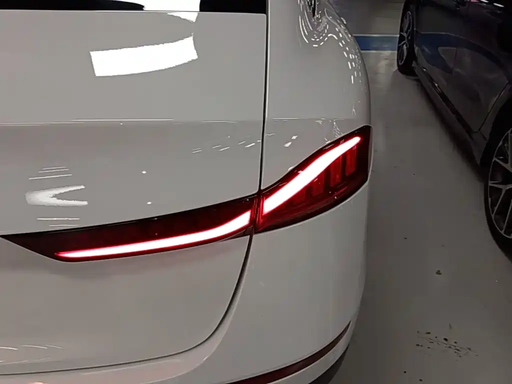 Roewe D7 2024 2023 DMH 125km Beyond Edition
