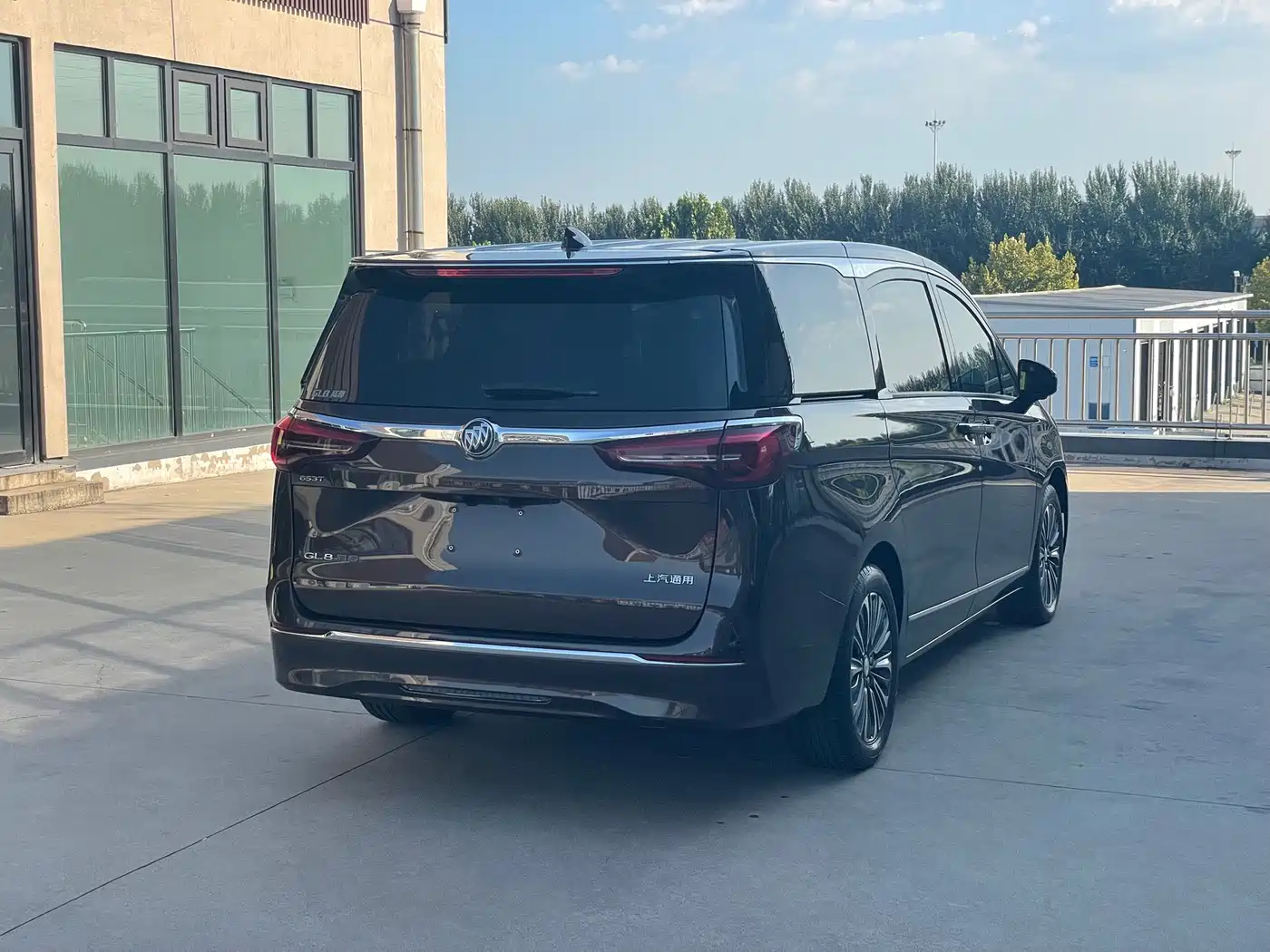 Фото 5 - Buick GL8