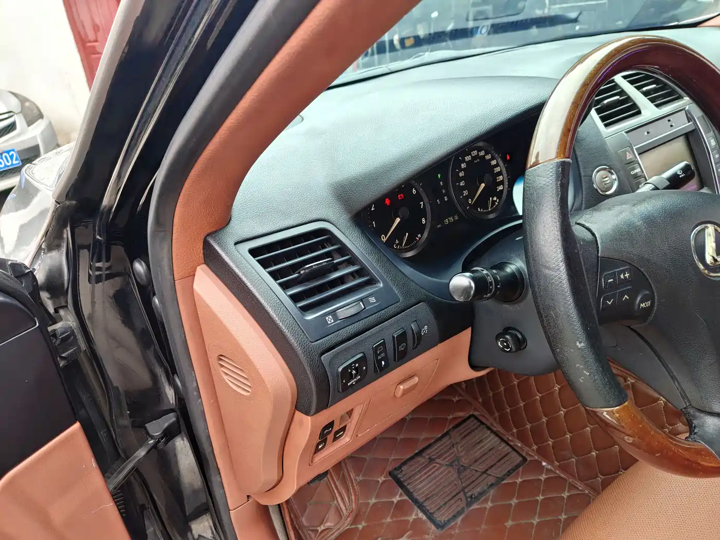 Lexus ES 2006 350 Luxury Edition фото 37
