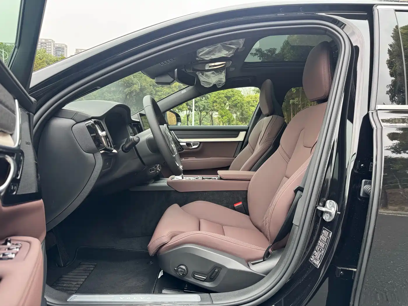 Volvo S90 2026 B5 Zhiyuan Luxury Edition фото 16