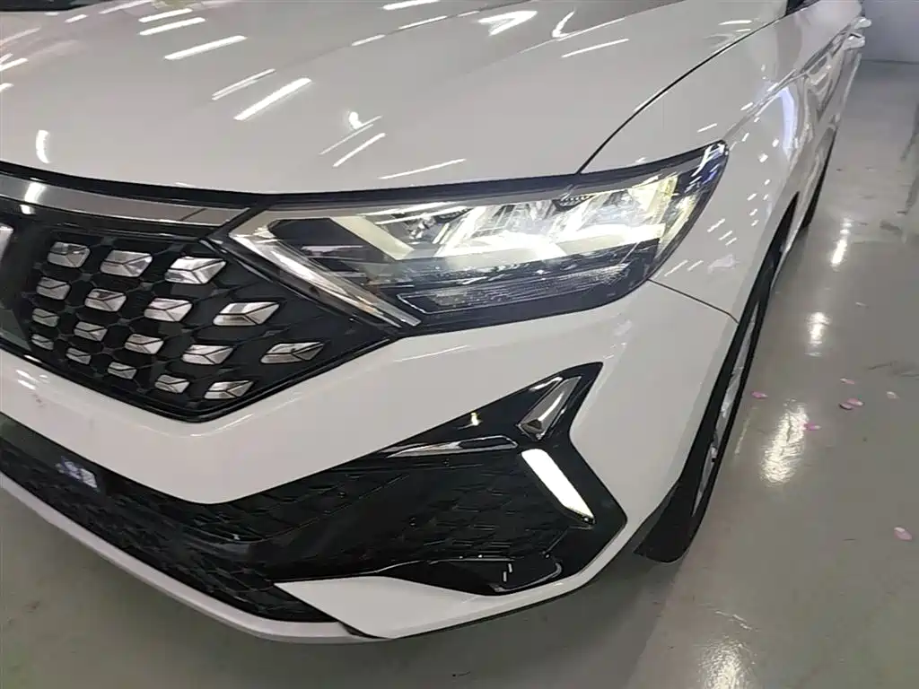 Фото 24 - Jetta VS5