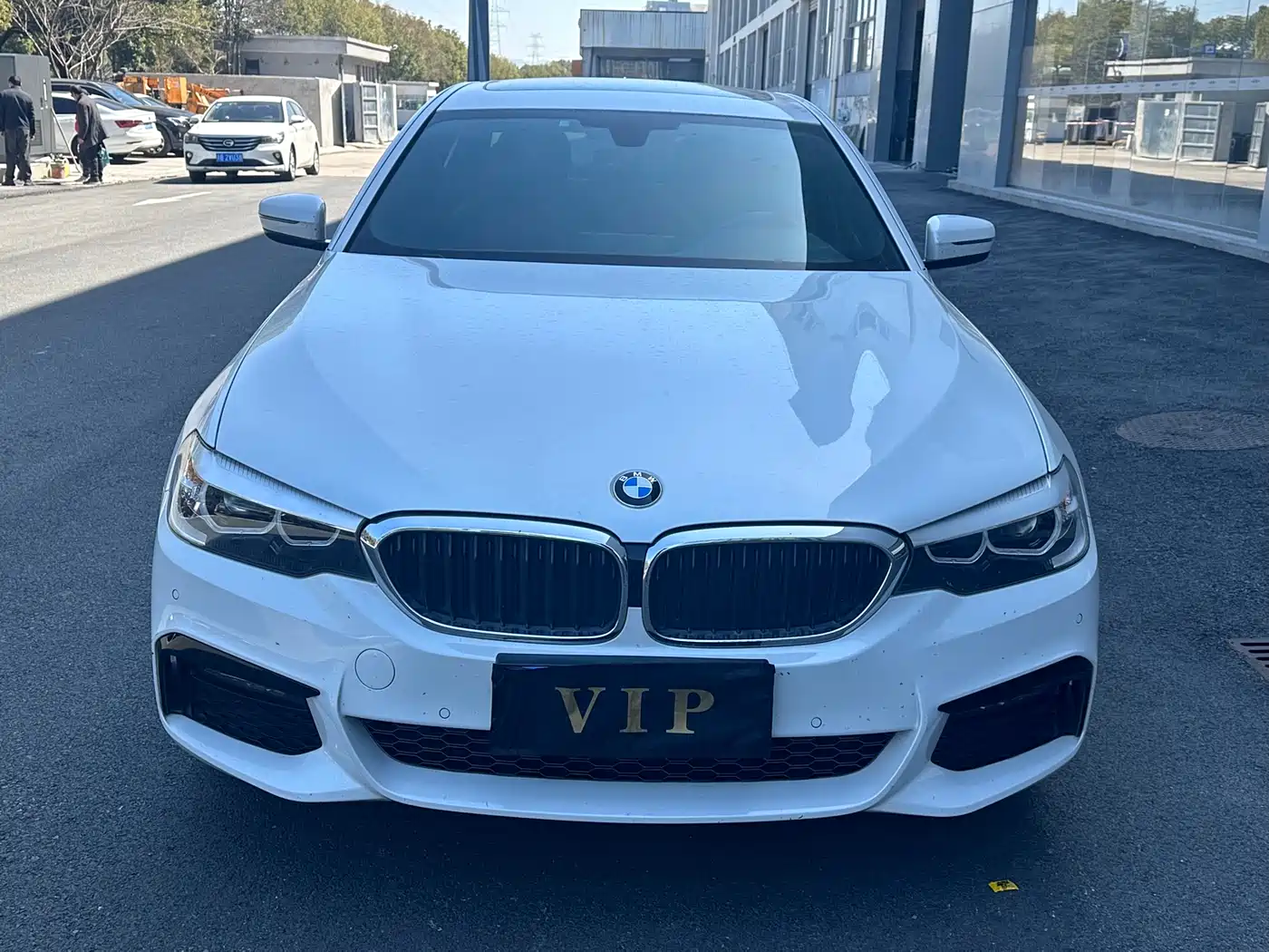 Фото 2 - BMW 5 Series