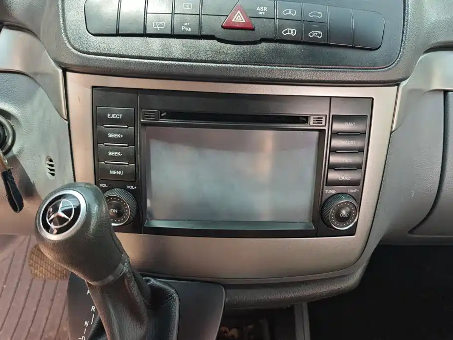 Photo 13 - Mercedes-Benz Vito