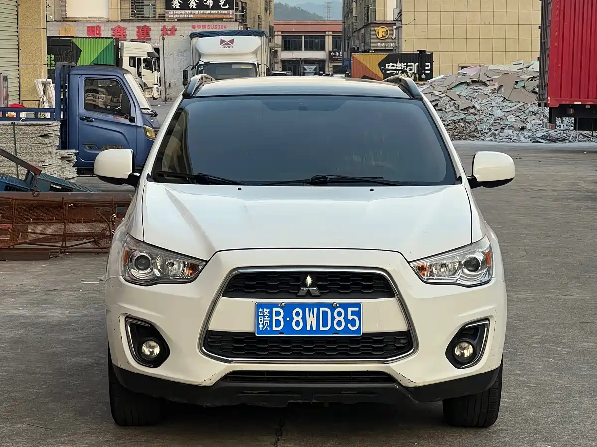 Photo 6 - Mitsubishi ASX