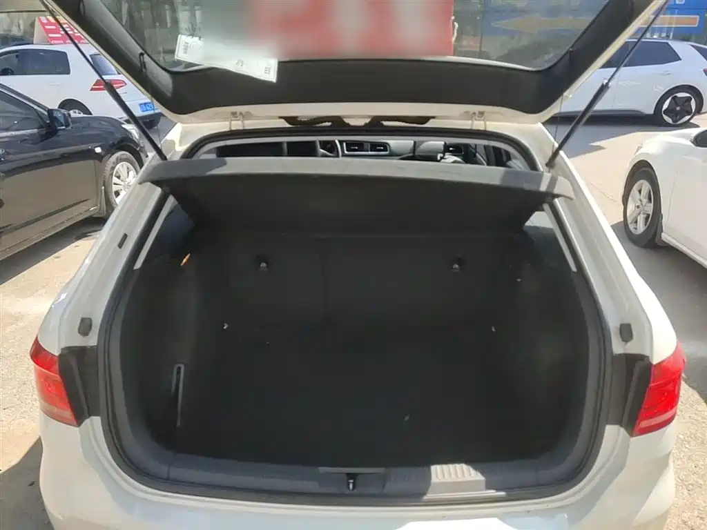 Volkswagen Lavida Tour 2014 1.4TSI Automatic 30th Anniversary Edition фото 14