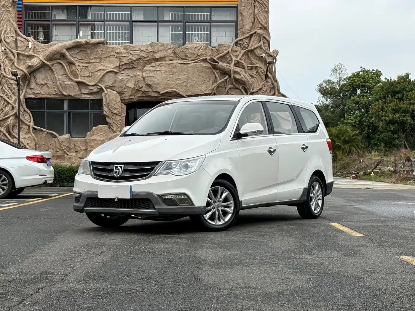 Baojun 730 2015 2014 1.5L Manual Standard 7-seater