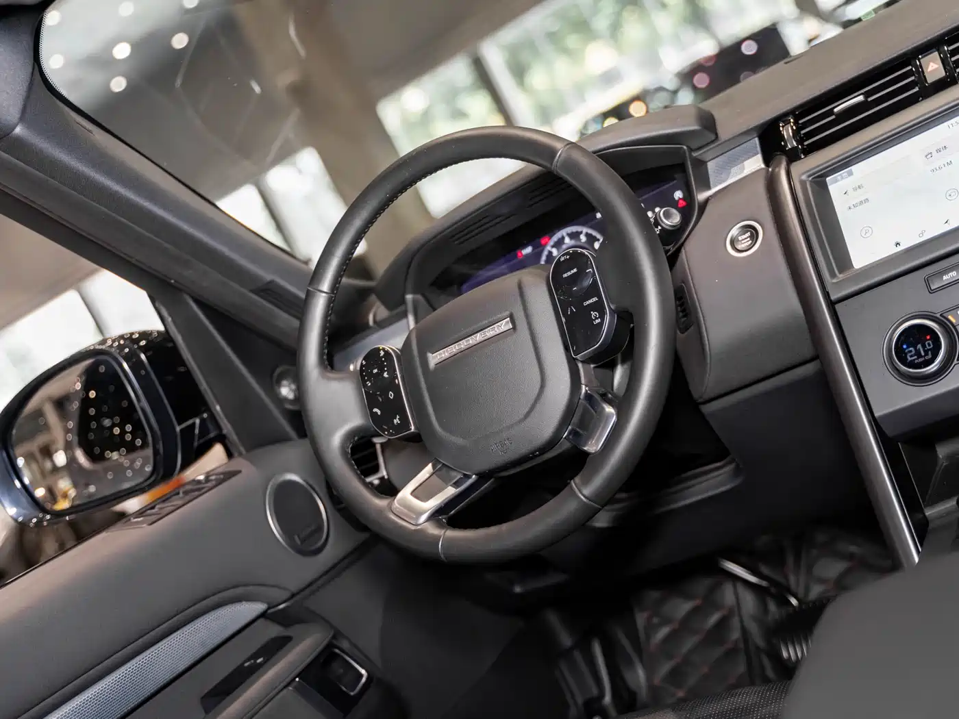 Land Rover Discovery 2020 3.0 SC V6 30th Anniversary Special Edition фото 12