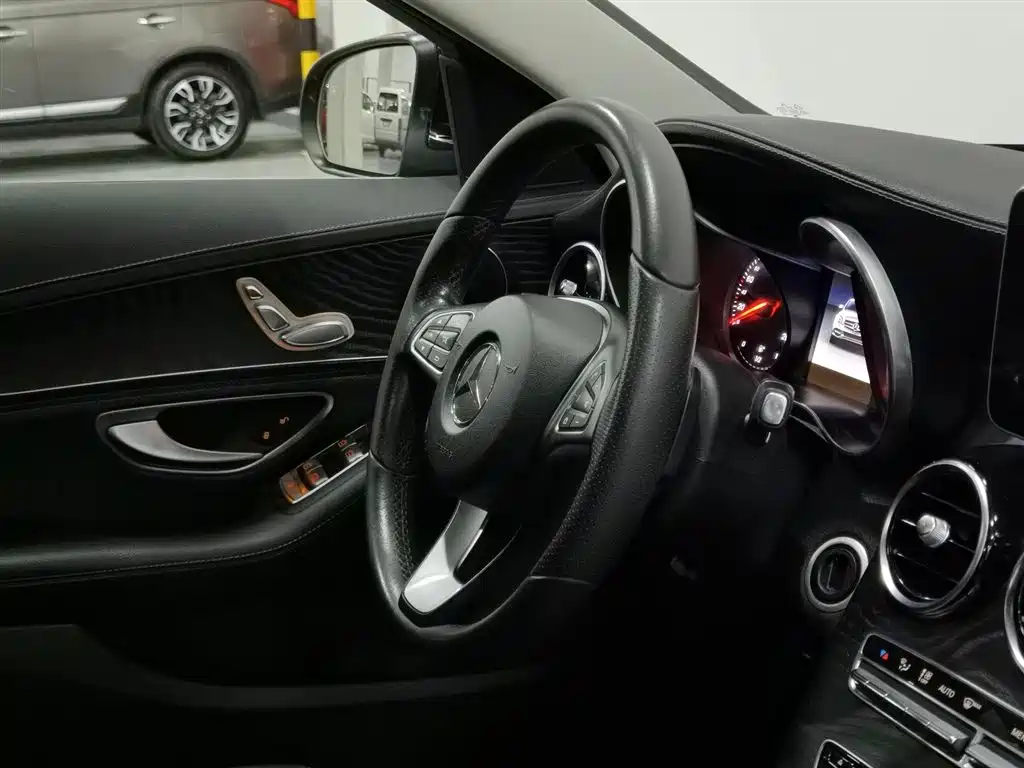 Mercedes-Benz C-Class 2017 Facelift C 180 L Fashion Sport Edition фото 22