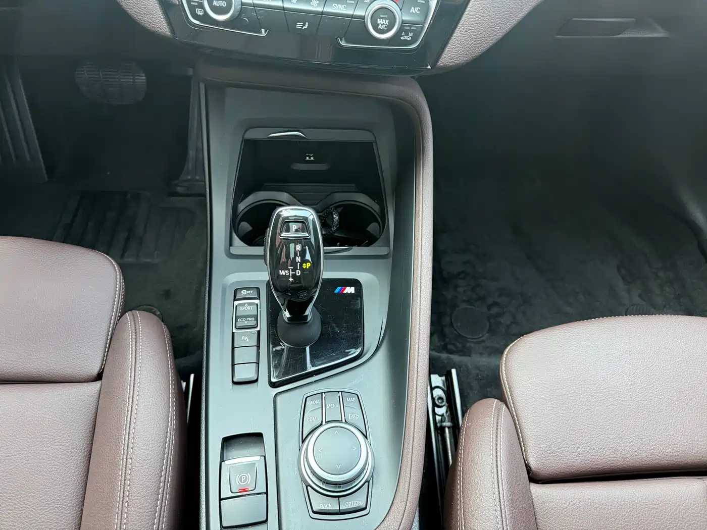 BMW X1 2022 sDrive25Li Leading фото 14