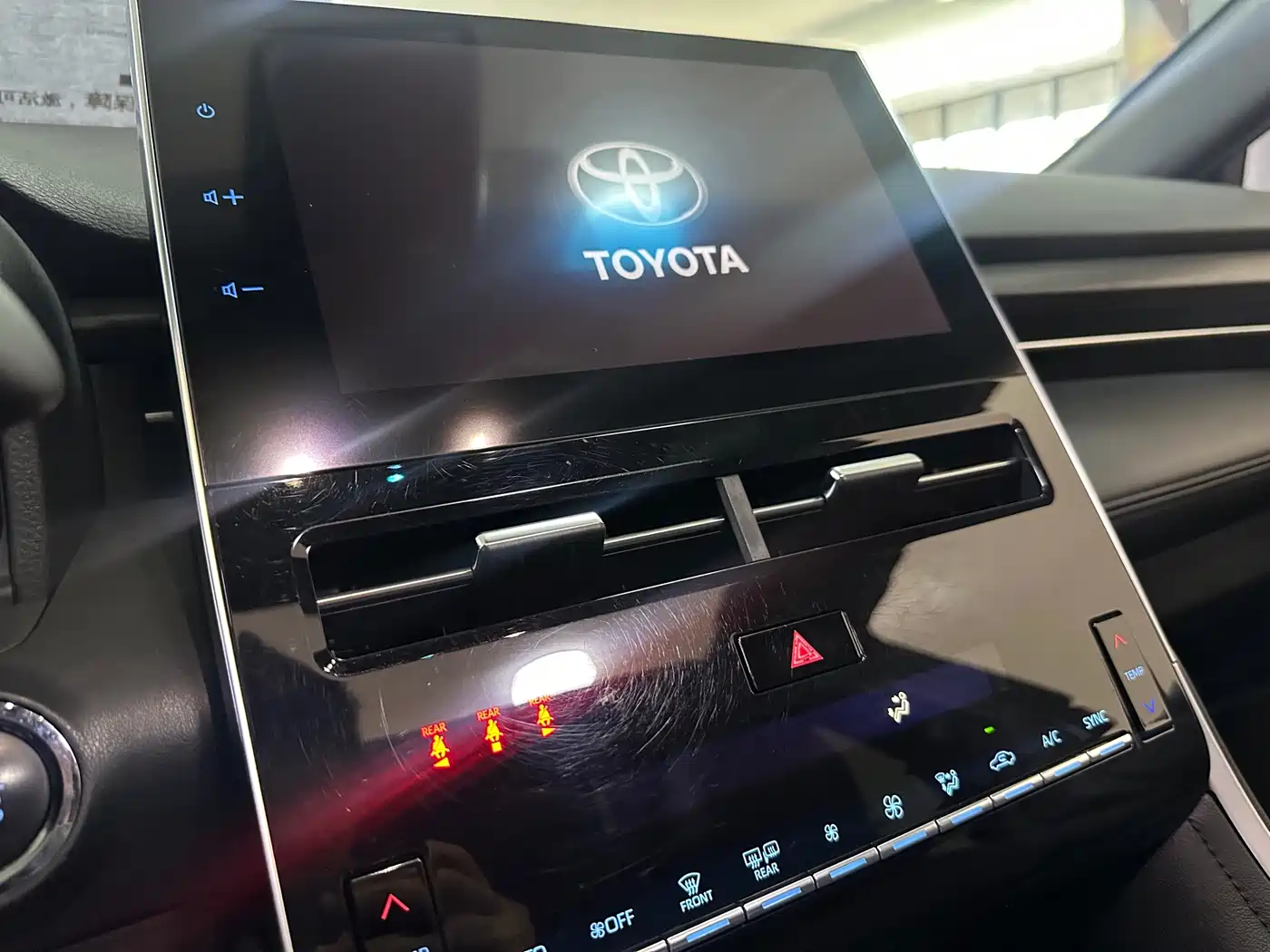 Toyota Avalon 2022 2.5L Luxury Edition фото 14