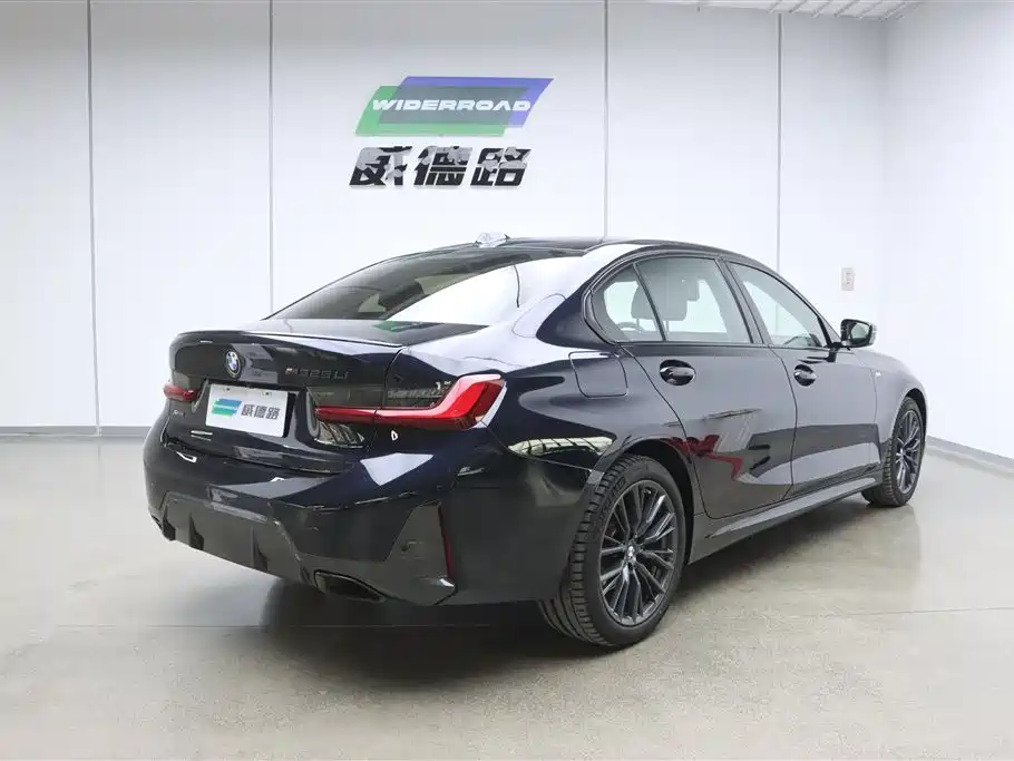 BMW 3 Series 2024 325Li M Sport Shadowline Package фото 3
