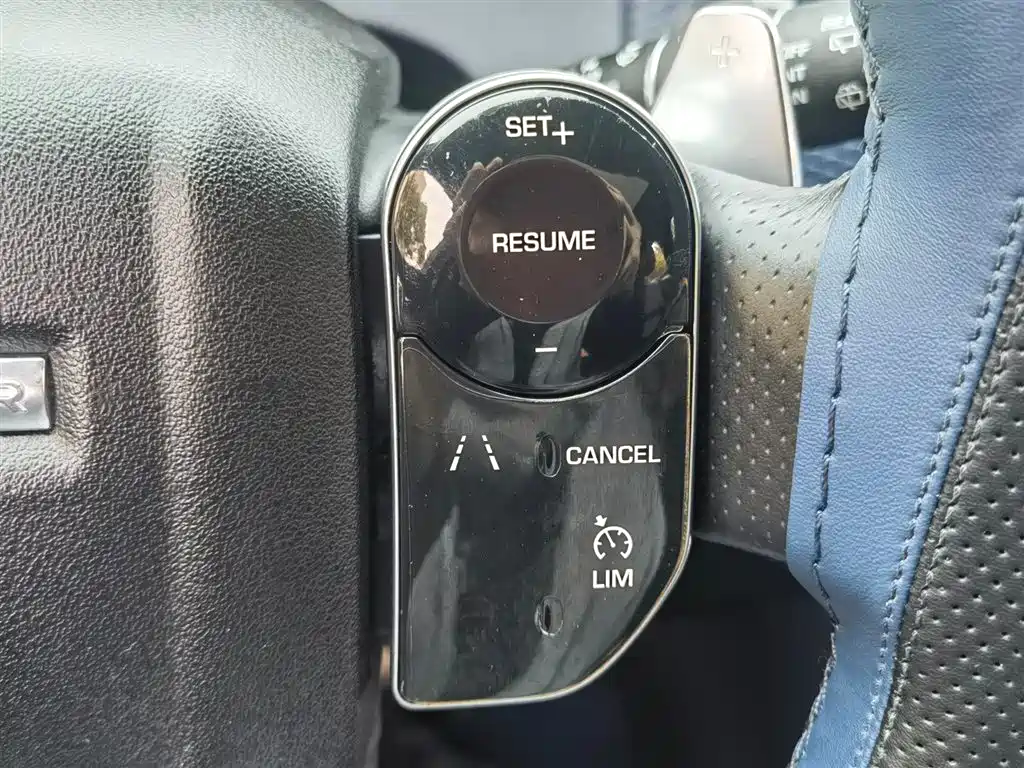 Land Rover Range Rover Velar 2018 P300 R-DYNAMIC S фото 22