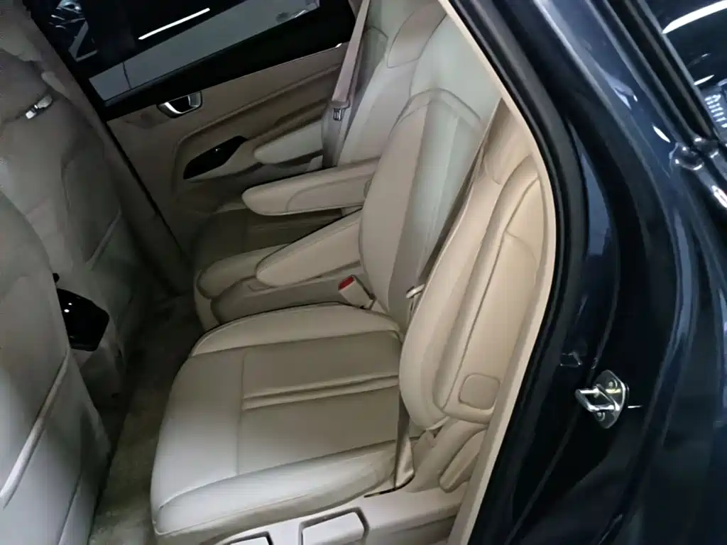 Photo 17 - Wuling Motors Wuling Victory