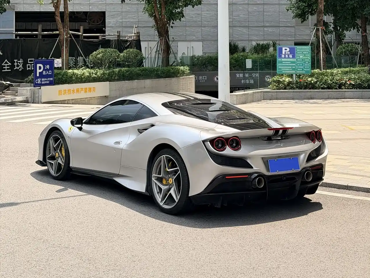 Ferrari F8 2020 2019 Tributo 3.9T V8