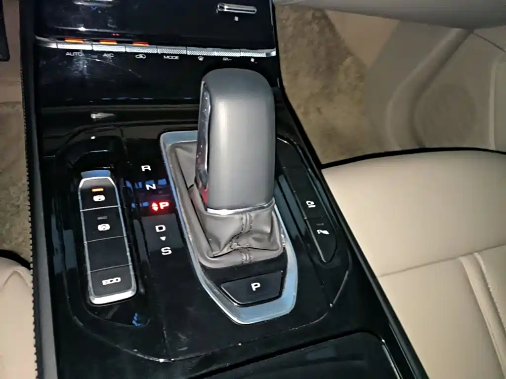 Photo 14 - Wuling Motors Wuling Victory