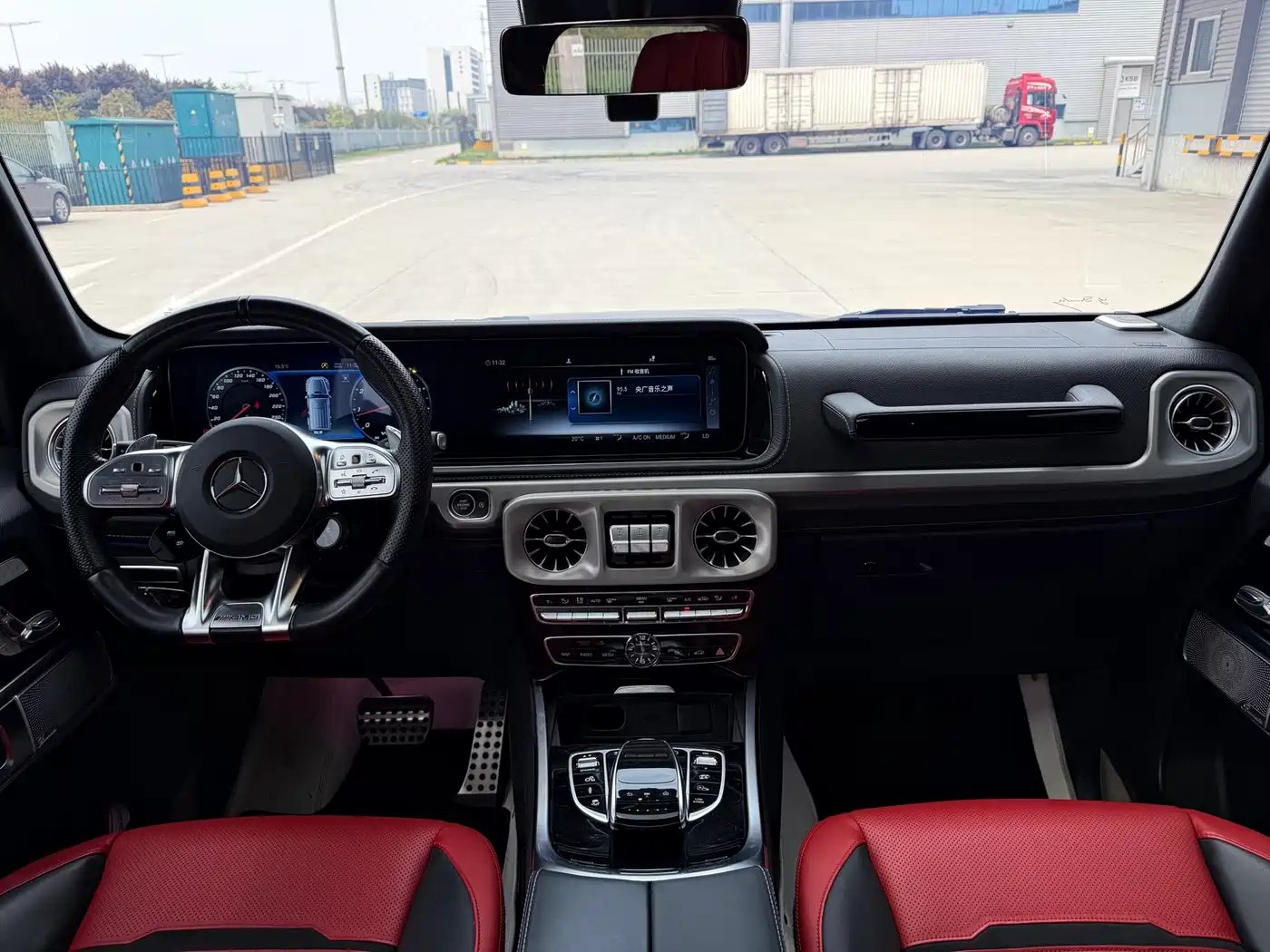 Mercedes-Benz G-Class AMG 2022 AMG G 63 фото 10