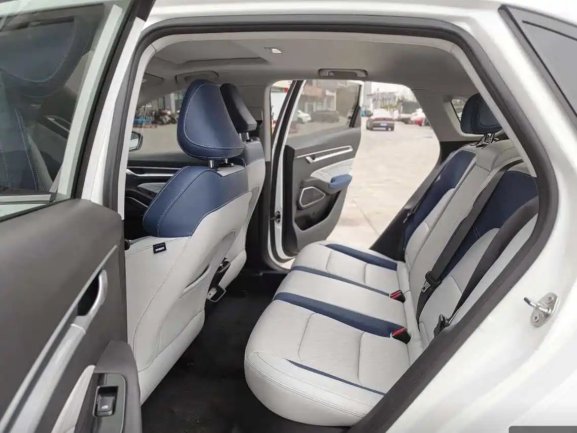 GEELY AUTOMOBILE EMGRAND