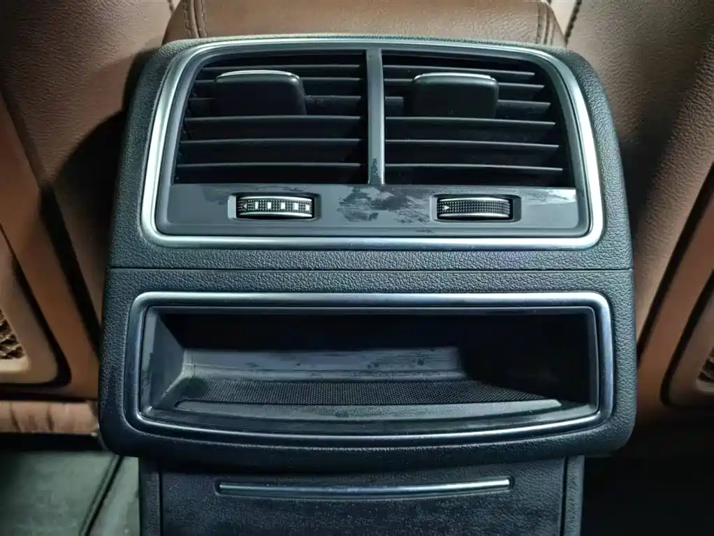 Audi A6L 2018 Model 35 TFSI Collector's Edition фото 12