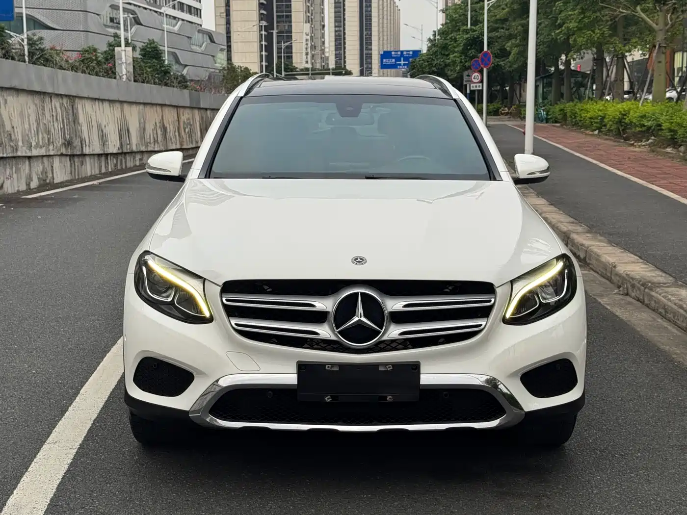 Mercedes-Benz GLC 2019 Model GLC 200 L 4MATIC фото 2